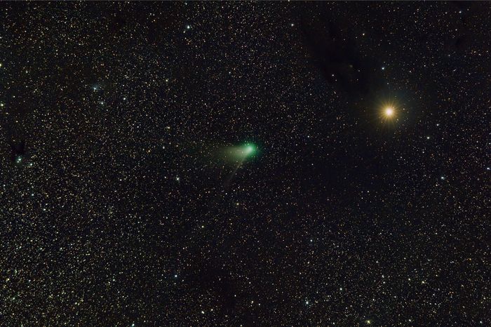 Сближение кометы C/2022 E3 "ZTF" и планеты Марс. Фото от 10.02.2023, Александр Баранов.
